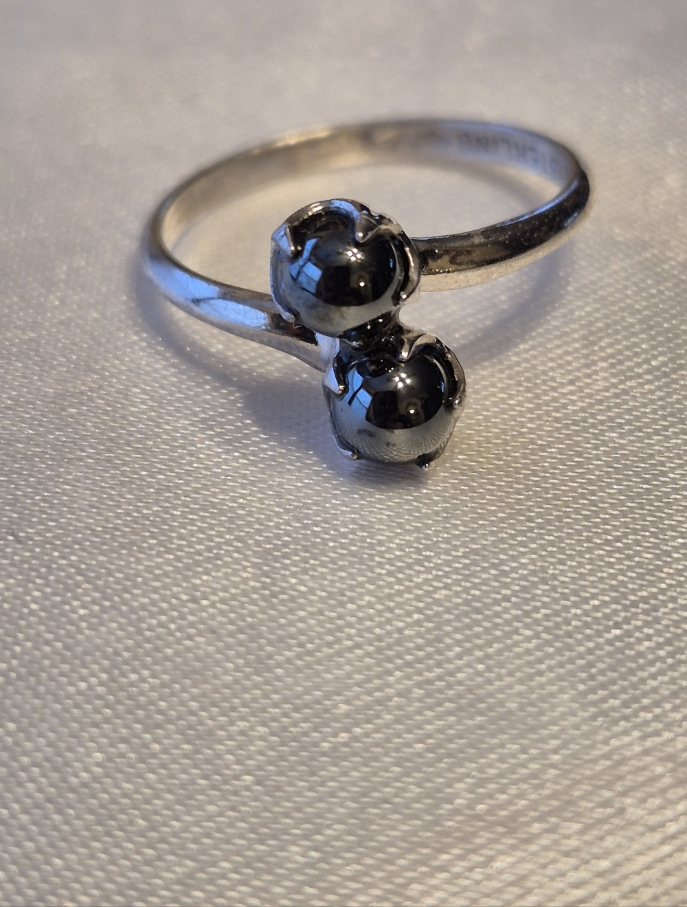 Sterling Silver Hemitite Over Under Ring